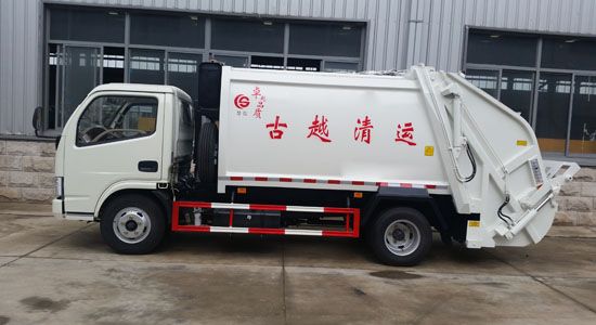 東風(fēng)銳玲5立方壓縮垃圾車(chē)
