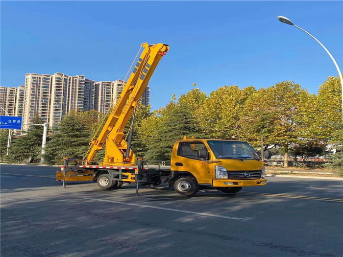 凱馬13.5米藍(lán)牌高空作業(yè)車(chē)