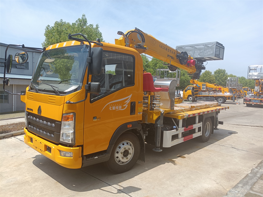 20米隨車吊式高空作業(yè)車，一車三用